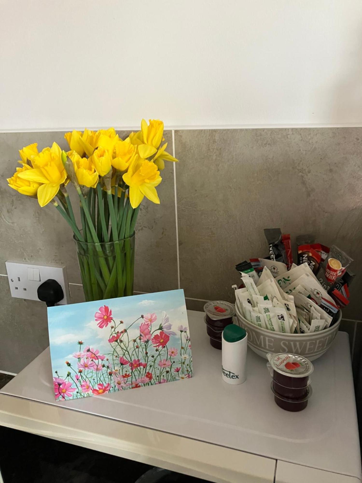 Carol's Place Near Porthcawl, Margam Park, 3mins To M4 Kenfig Hill