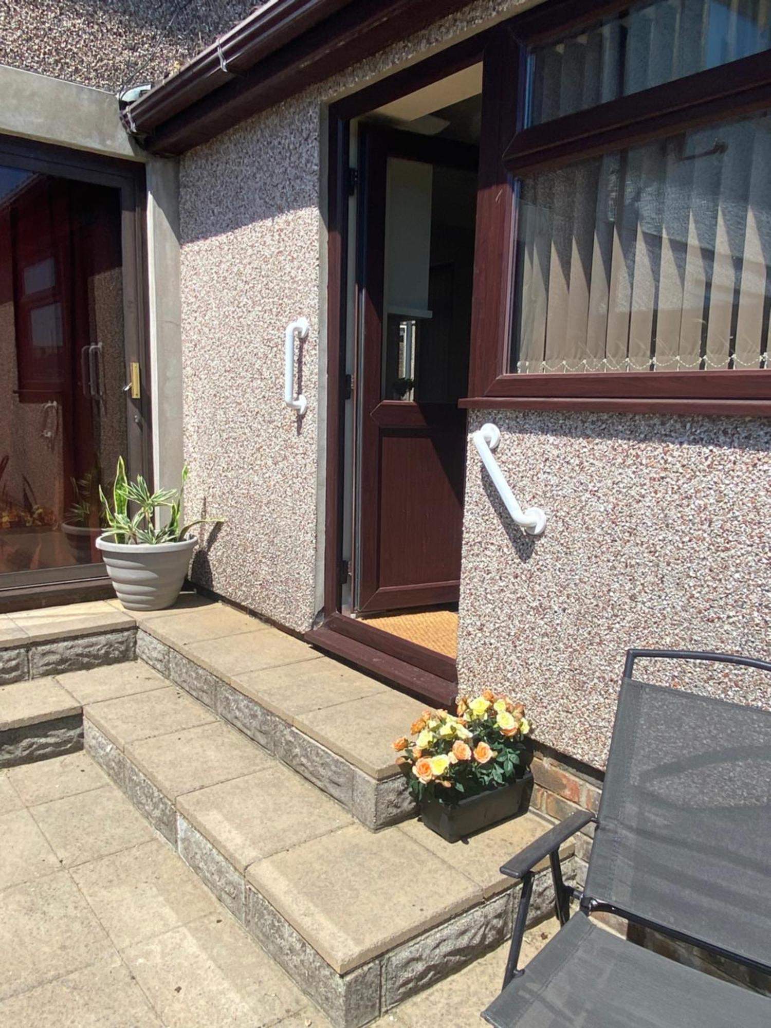 Carol's Place Near Porthcawl, Margam Park, 3mins To M4 Kenfig Hill