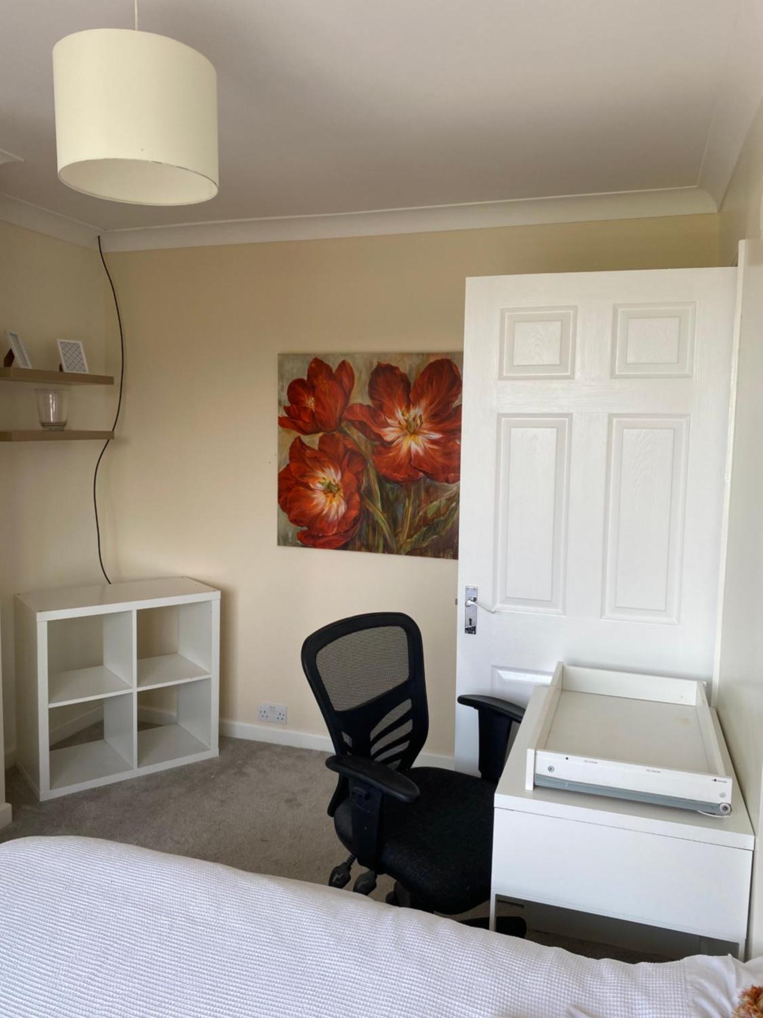 Carol's Place Near Porthcawl, Margam Park, 3mins To M4 *